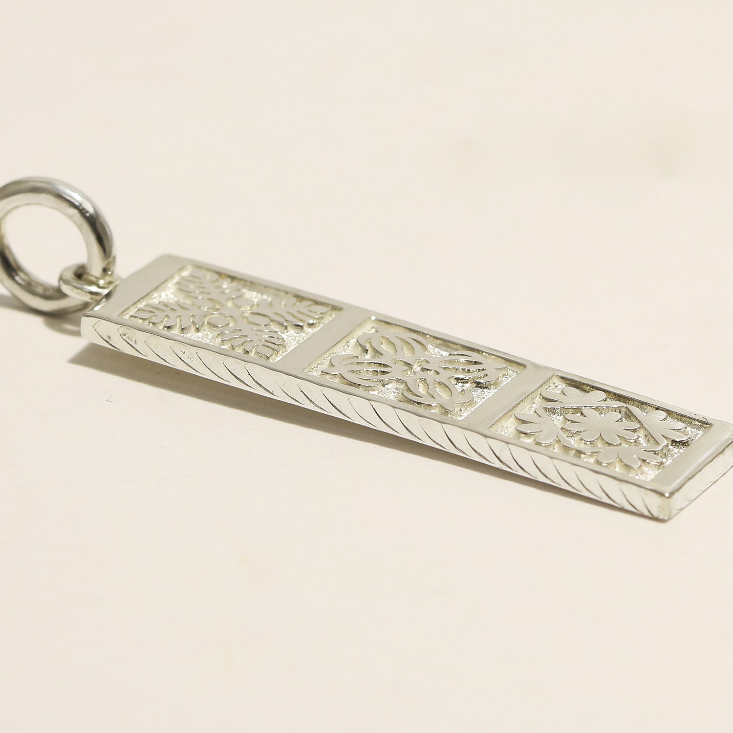 Hawaiian Quilt Pendant-Kukui,Honu,Naupaka [Silver 925]