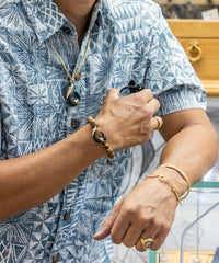 Black Jade Fish Hook-Large [14K/18K Gold]