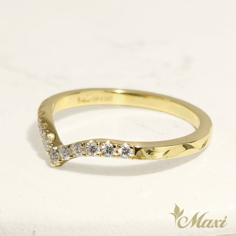 kohola_whale_tail_ring_half_eternity