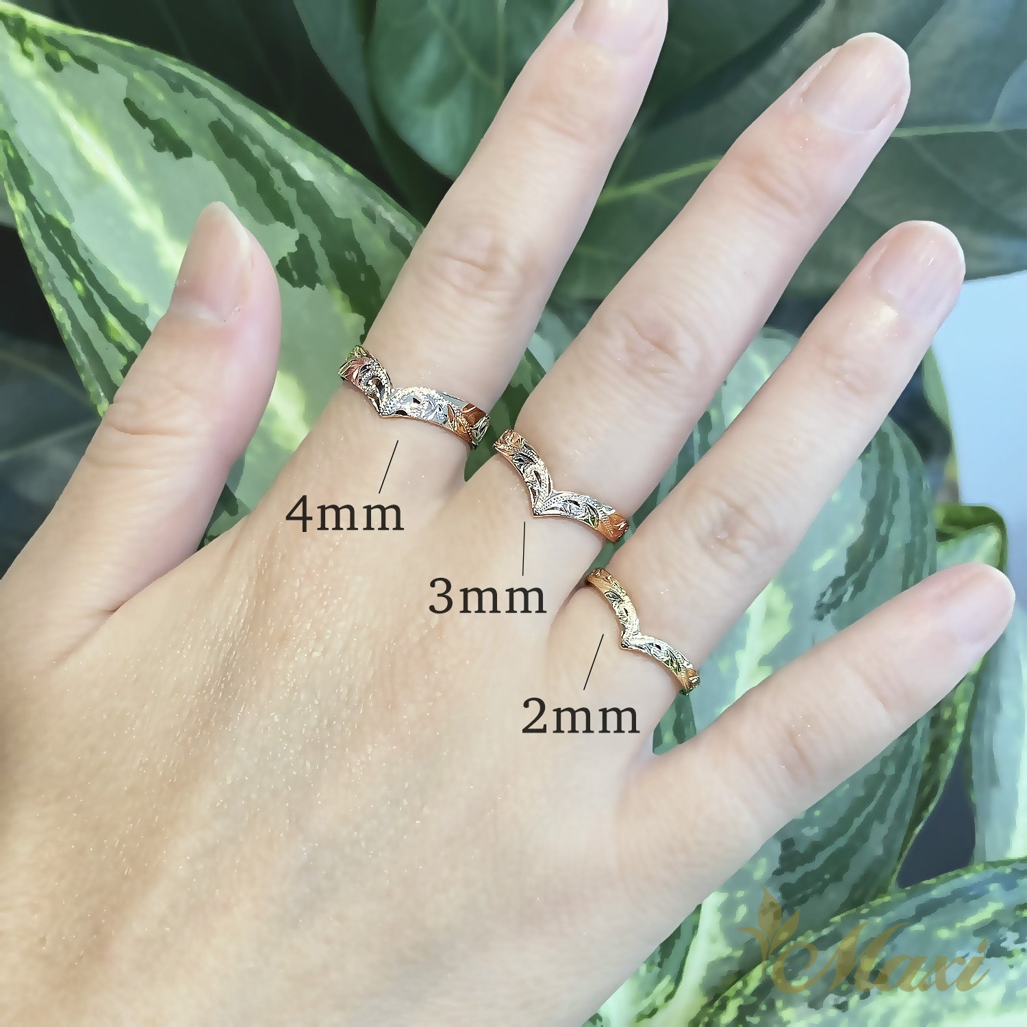 2mm Kohola Whale Tail Ring [14K/18K Gold]