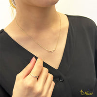 whaletail-necklace_and_ring_puton
